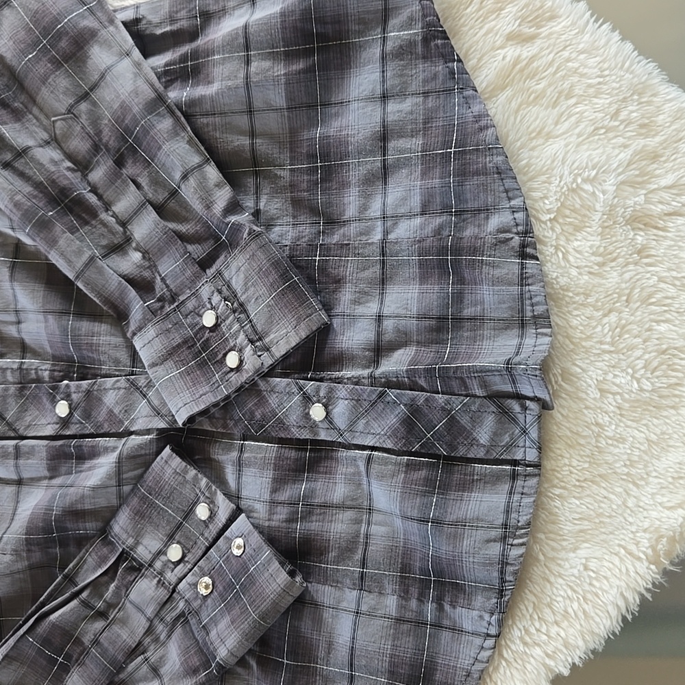 Cedar Rose Women's Shirt - image 2